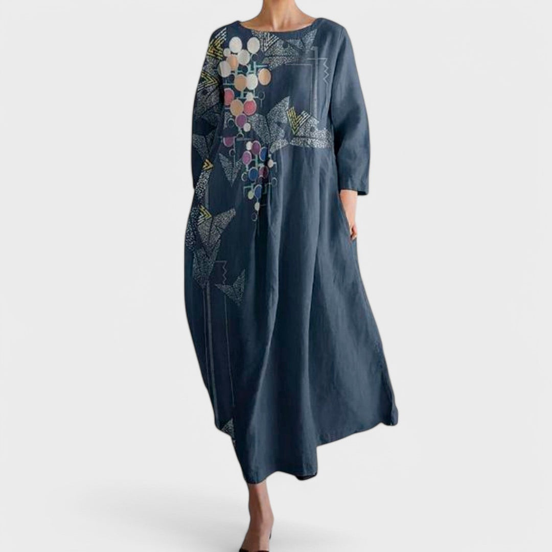 Ana | Dress with V-neckline